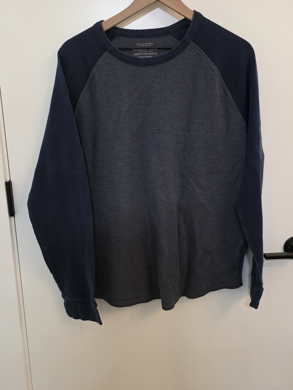 Sonoma Men’s Two-Tone Navy Crewneck Raglan Sweatshirt